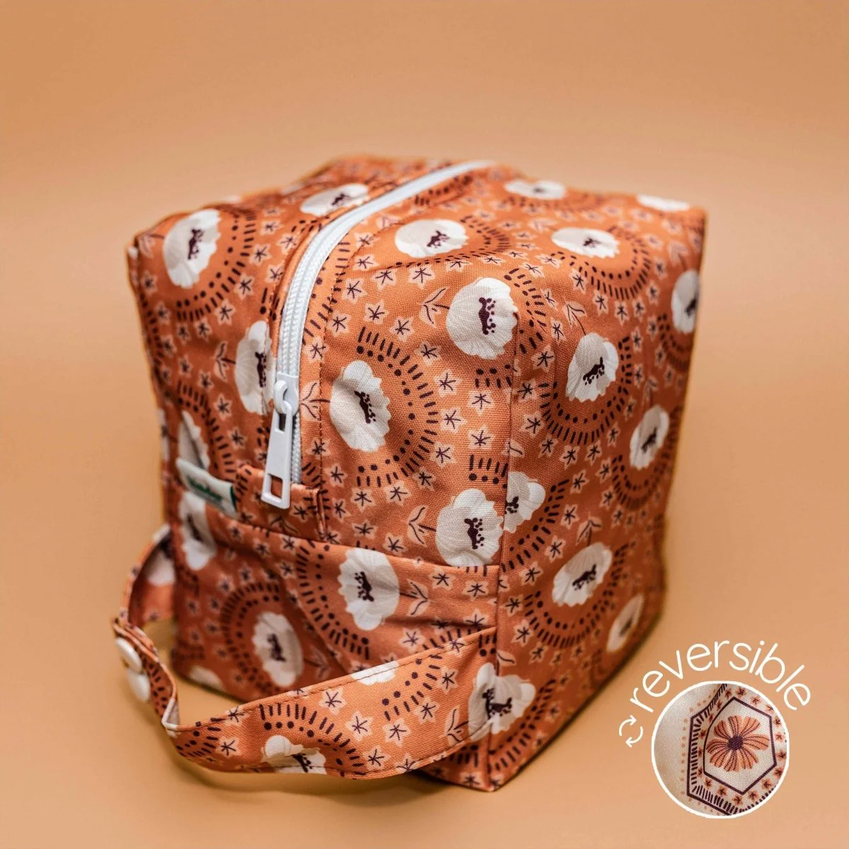 Reversible Mini Storage Travel Cube Diaper Pod with Exterior Storage Pocket - Image 14