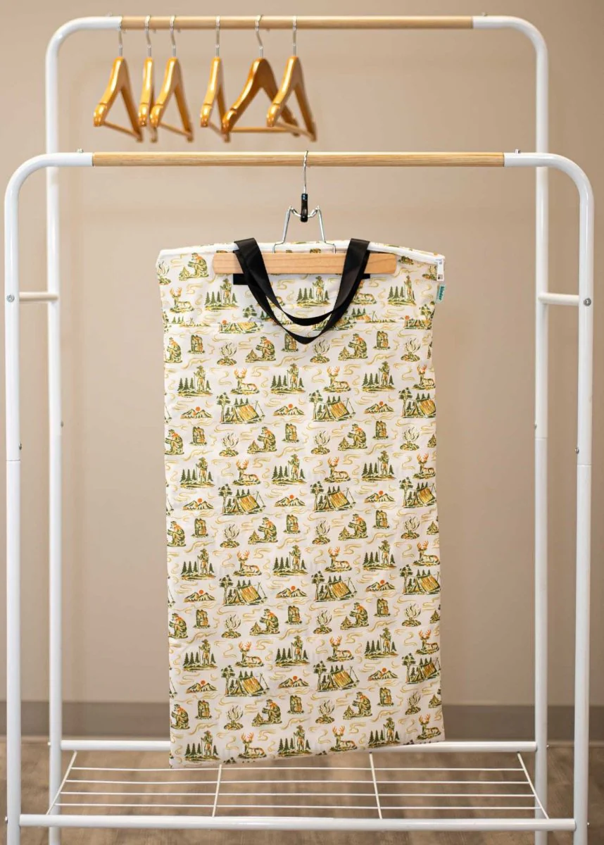 Large Zipper Hanging Wet Bag, Laundry Bag with Handles - Image 10
