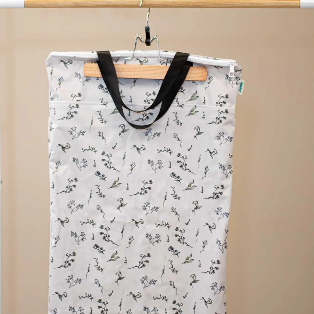 Large Zipper Hanging Wet Bag, Laundry Bag with Handles - Image 12