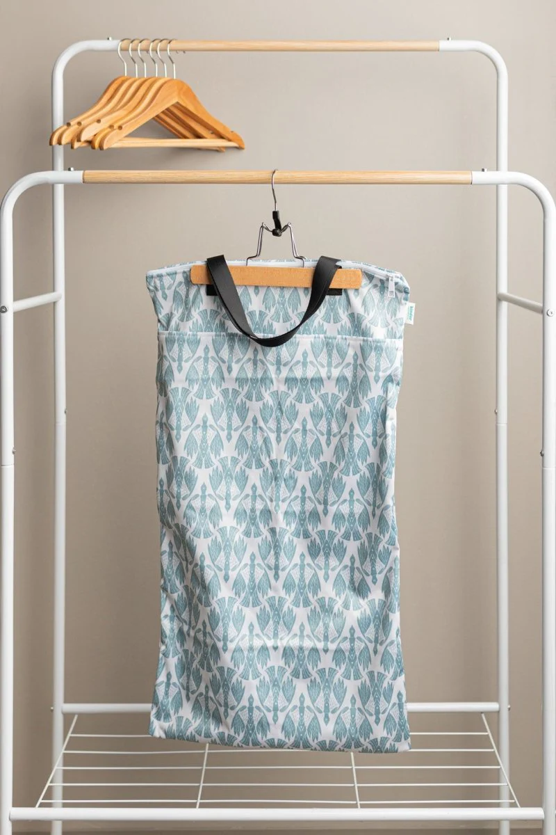 Large Zipper Hanging Wet Bag, Laundry Bag with Handles - Image 19