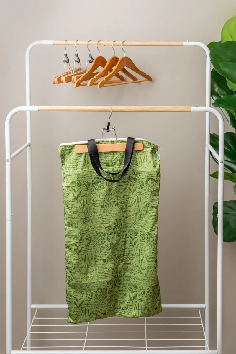 Large Zipper Hanging Wet Bag, Laundry Bag with Handles - Image 23