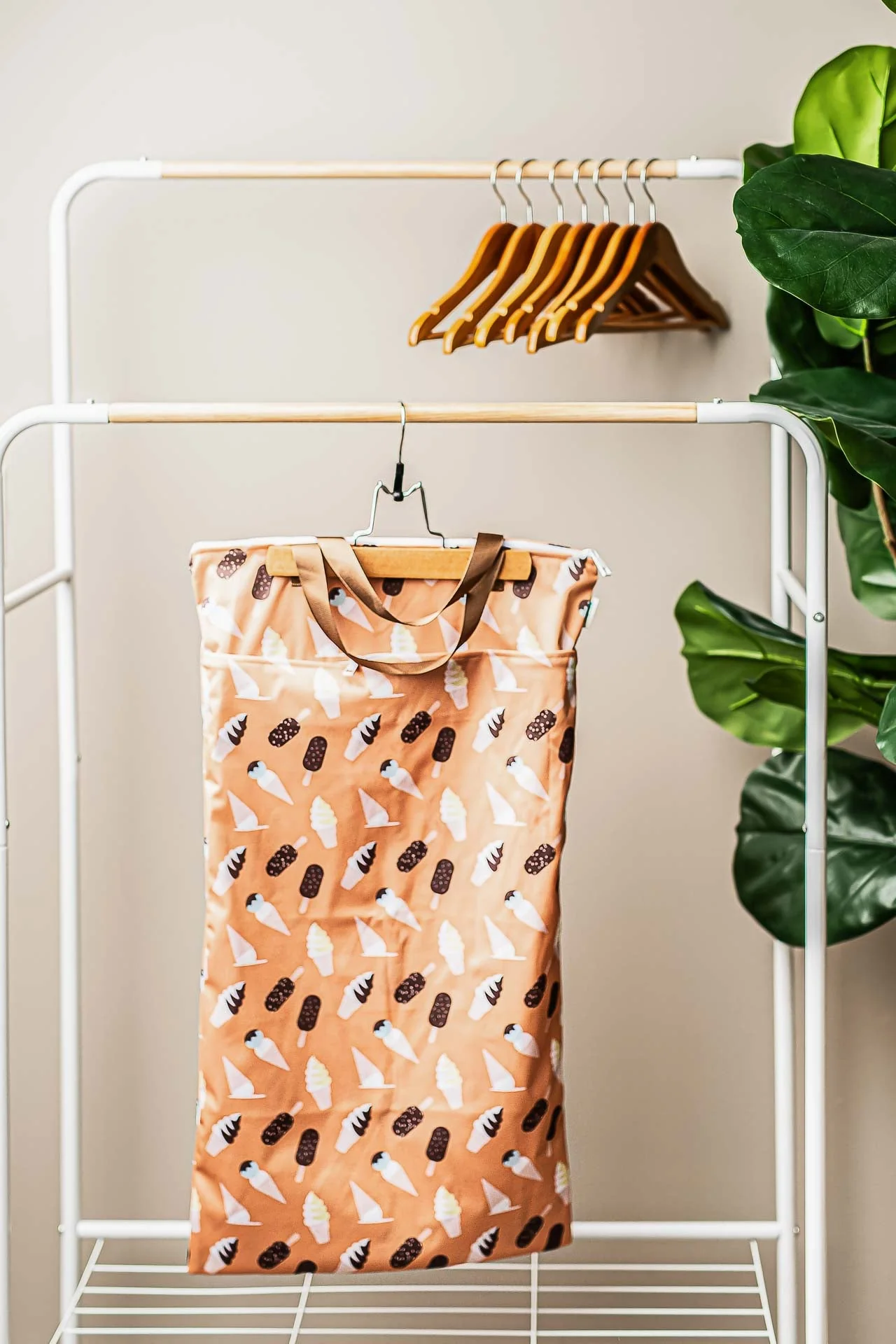 Large Zipper Hanging Wet Bag, Laundry Bag with Handles - Image 53